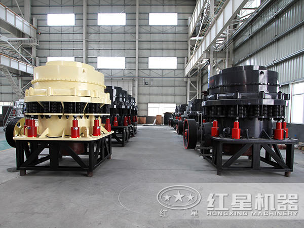 河南樱花草韩国日本在线观看圆锥破碎机厂家车间一角